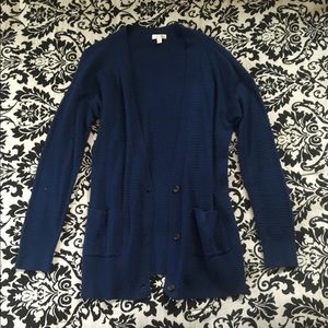Button down sweater with pockets